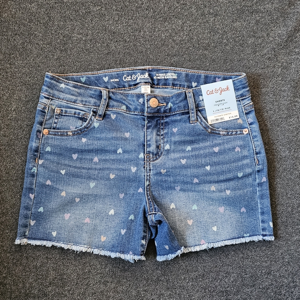 NEW Cat & Jack shorts. Size  L(10/12)
